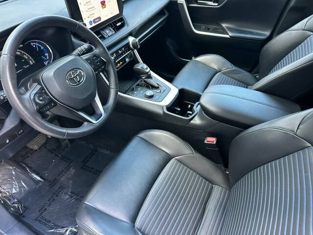 Used 2024 Toyota RAV4 XSE w/ Weather Package AWD/4WD image 10