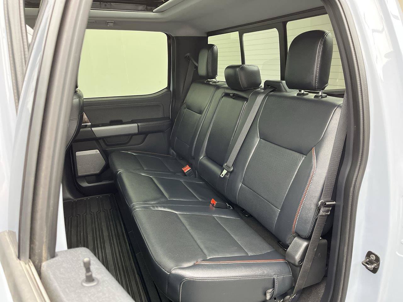 Certified 2024 Ford F250 Lariat w/ Lariat Ultimate Package AWD/4WD image 15