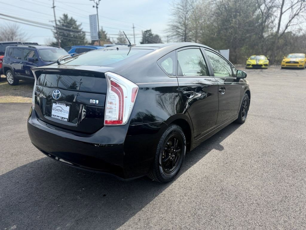 Used 2015 Toyota Prius Three FWD image 5