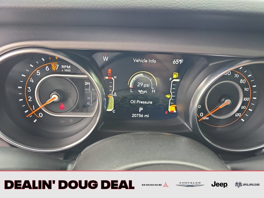 Used 2022 Jeep Gladiator Overland AWD/4WD image 16