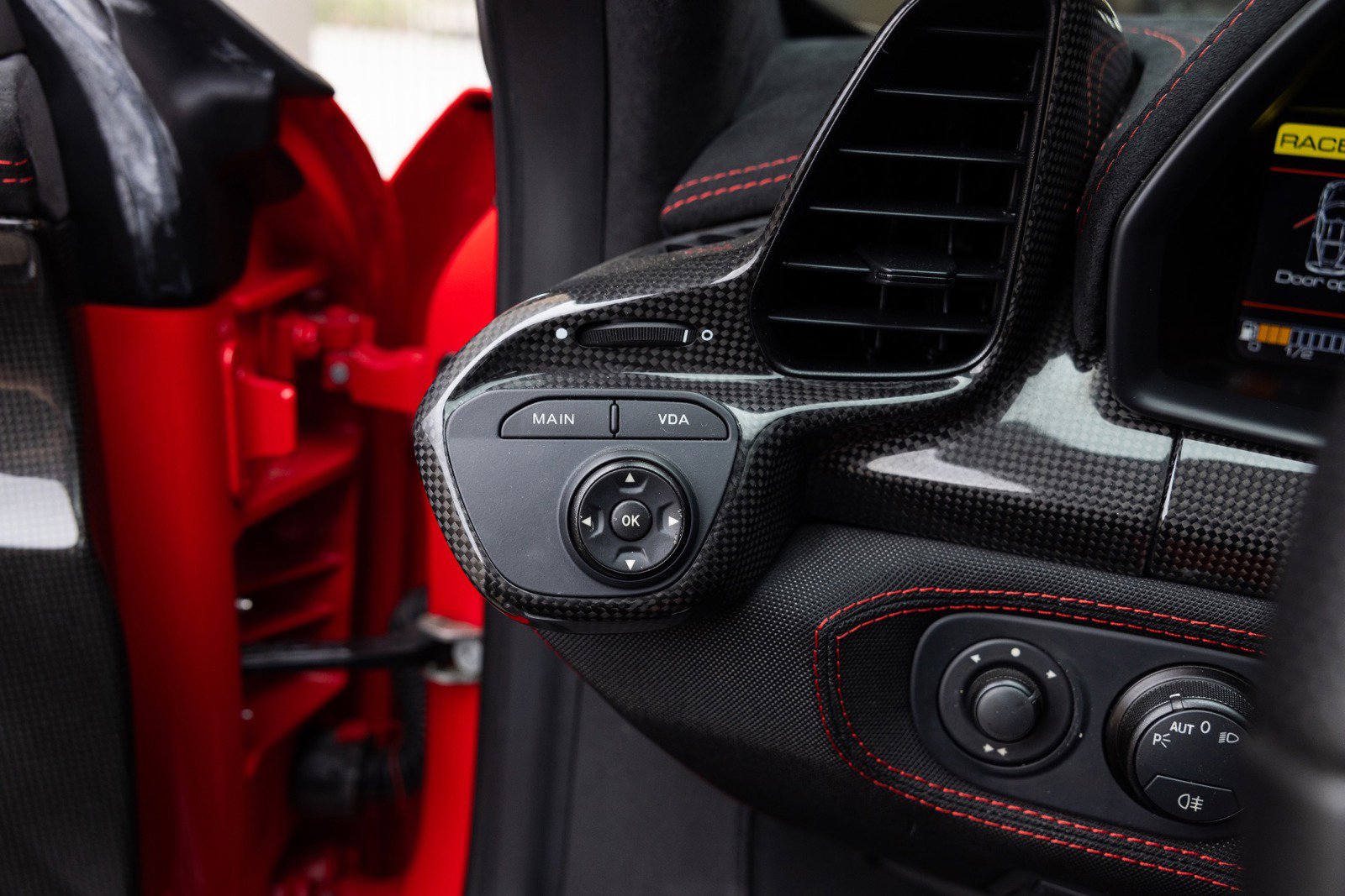 Used 2014 Ferrari 458 Speciale Coupe RWD image 48