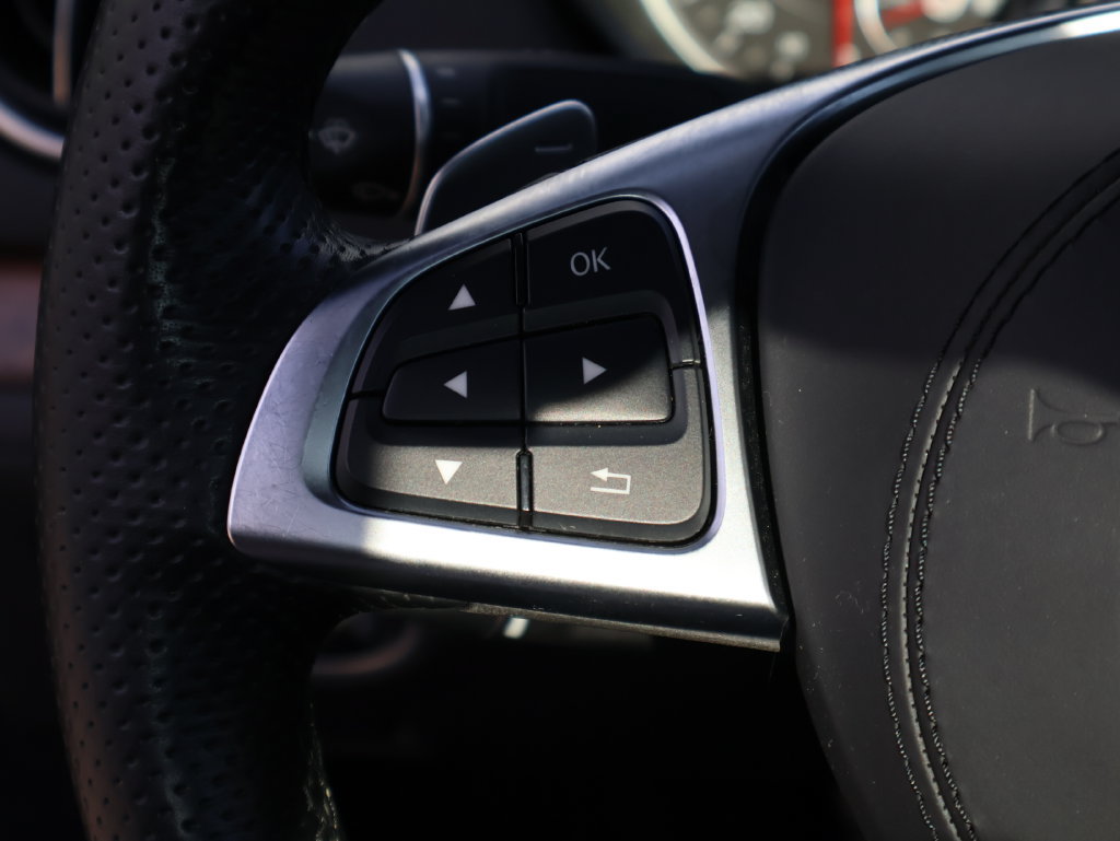 Certified 2020 Mercedes-Benz SL 550 image 34