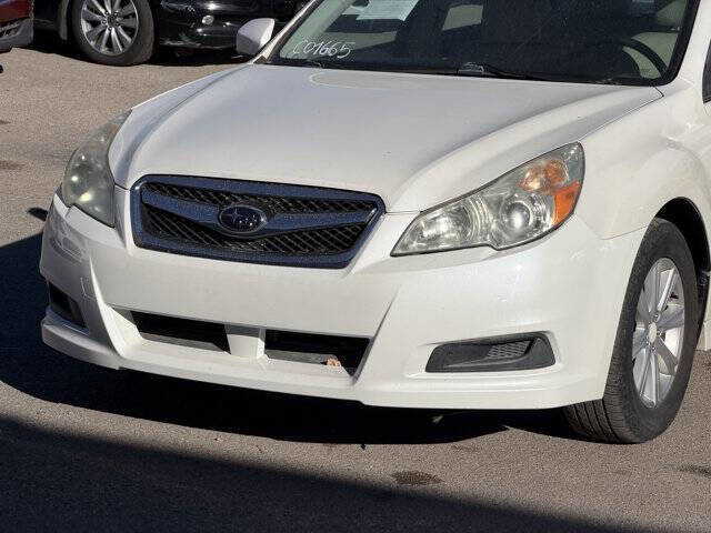 Used 2011 Subaru Legacy 2.5i Premium image 10