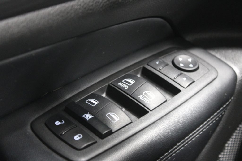 Used 2022 Jeep Grand Cherokee Laredo X RWD image 36