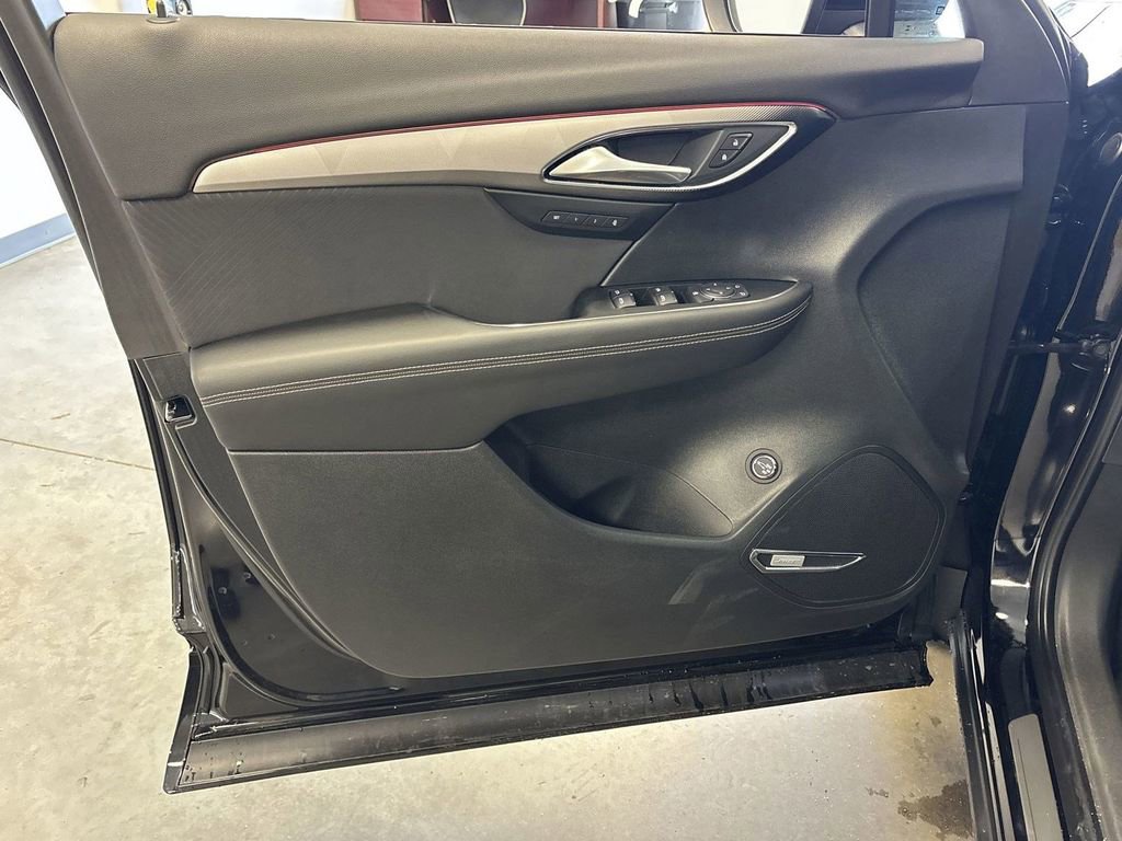 New 2025 Buick Envision Sport Touring image 27