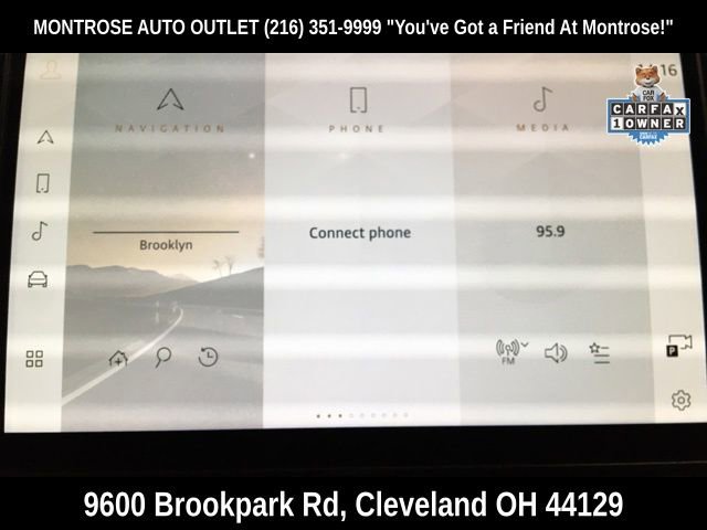 Used 2024 Land Rover Discovery Dynamic SE image 20