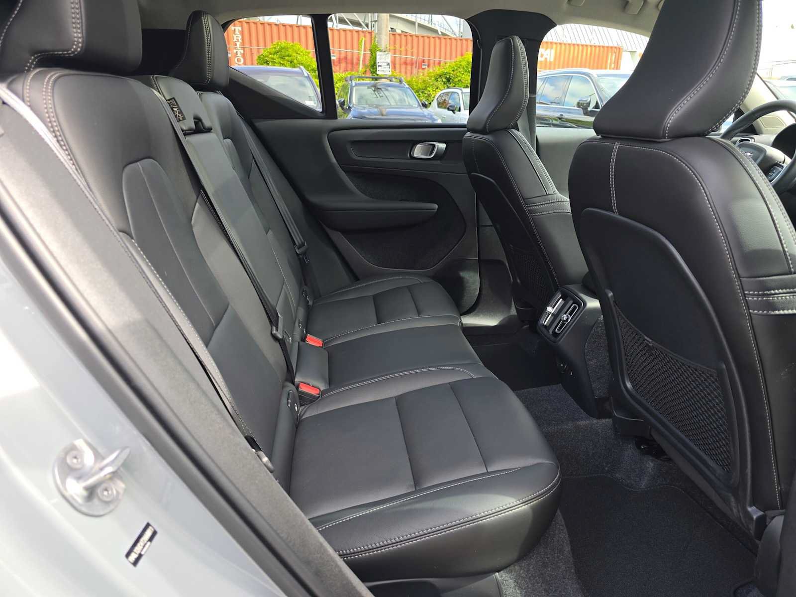 Used 2026 Volvo XC40 B5 Plus w/ Protection Package Premier AWD/4WD image 12