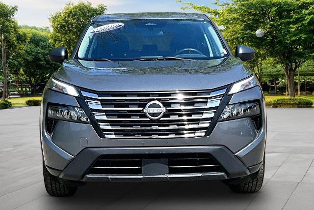 Used 2024 Nissan Rogue S AWD/4WD image 3