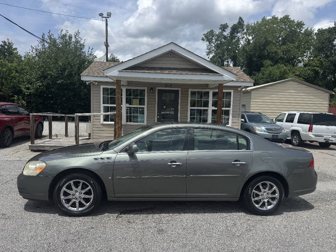 Used 2006 Buick Lucerne CXL w/ Luxury Package FWD image 3