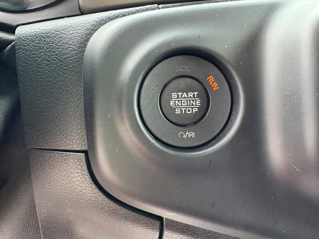 Used 2020 Jeep Wrangler Sport image 11