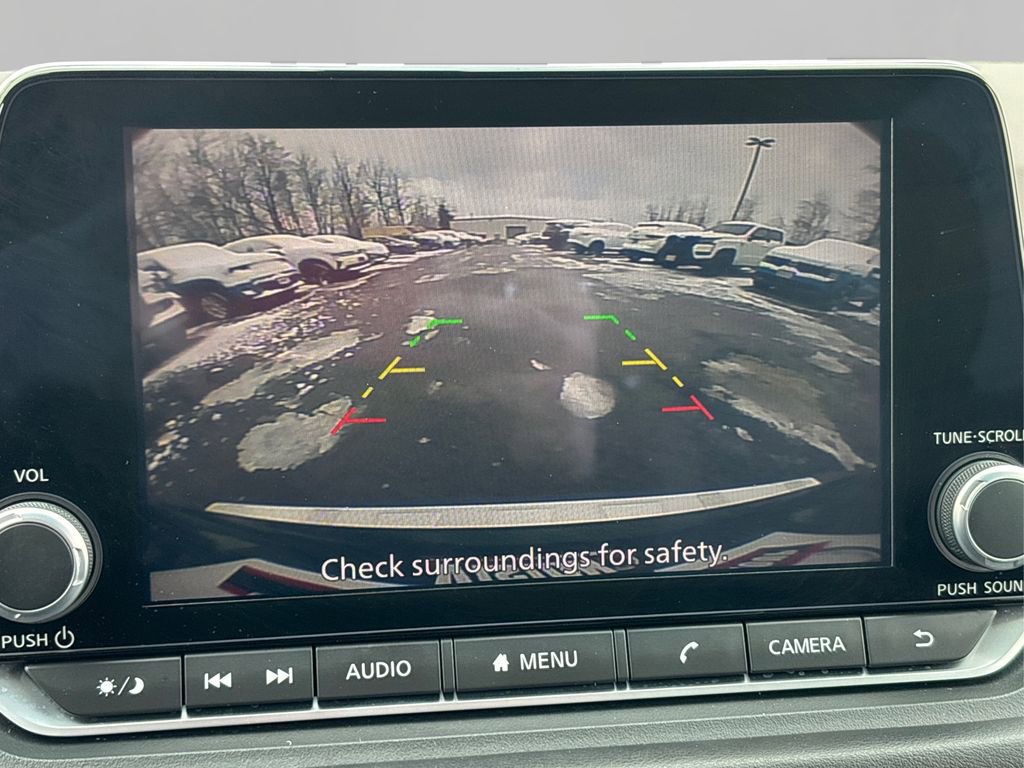 Used 2023 Nissan Rogue SV image 29