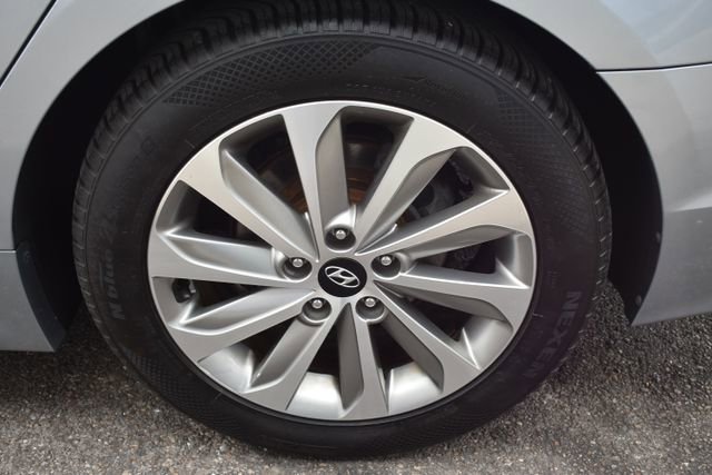 Used 2017 Hyundai Sonata Sport w/ Value Edition Package 02 FWD image 44
