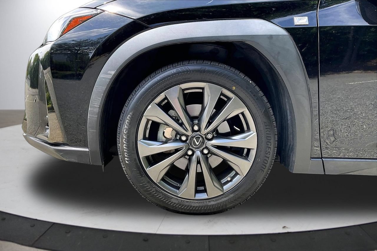 Used 2019 Lexus UX 200 F Sport w/ F Sport Premium Package FWD image 33