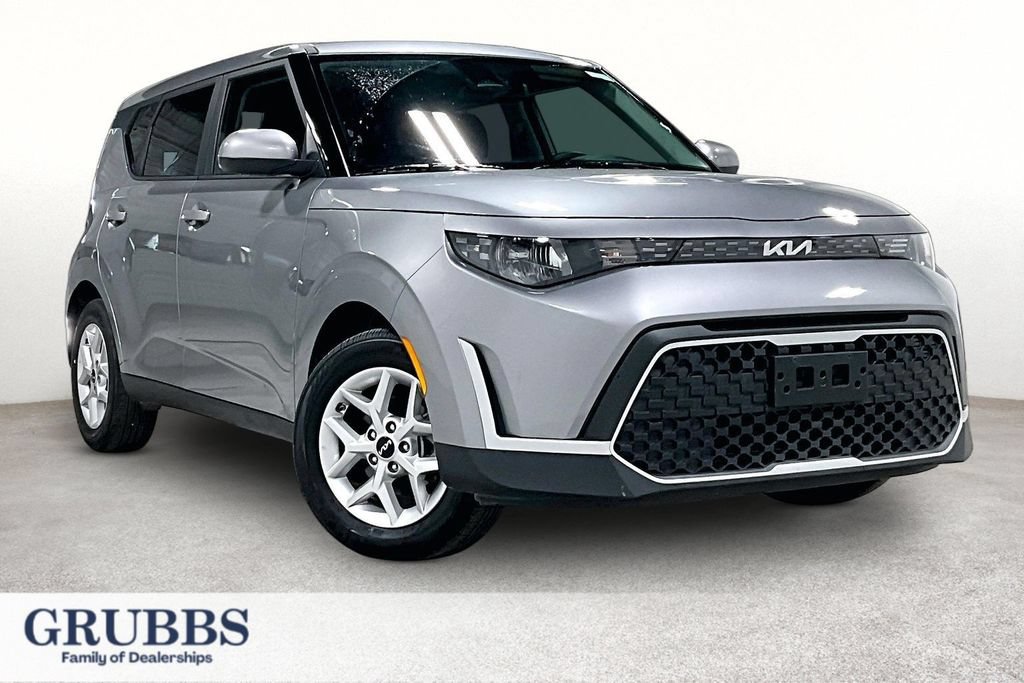 Used 2025 Kia Soul LX