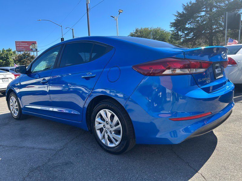 Used 2018 Hyundai Elantra SE image 5