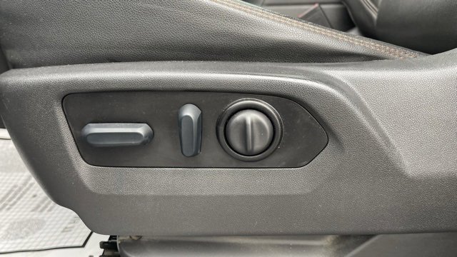 Used 2022 GMC Sierra 2500 AT4 image 9