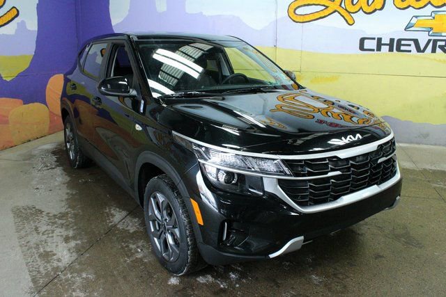 Used 2024 Kia Seltos LX image 4