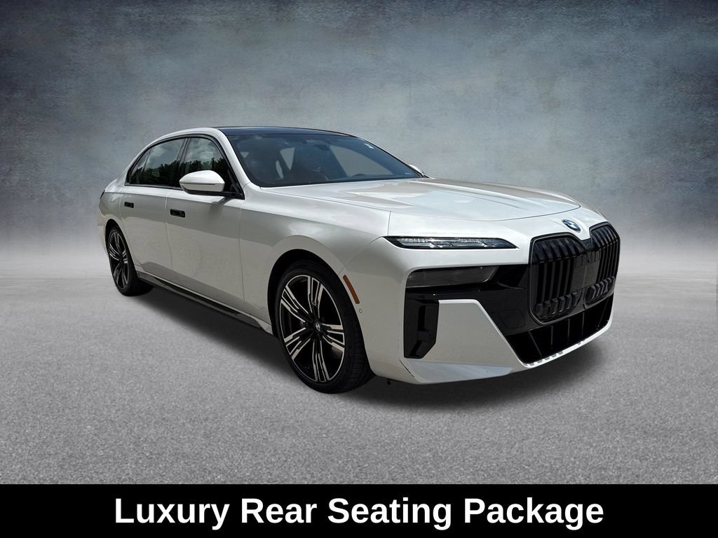 Used 2026 BMW 760i xDrive w/ Executive Package AWD/4WD image 9