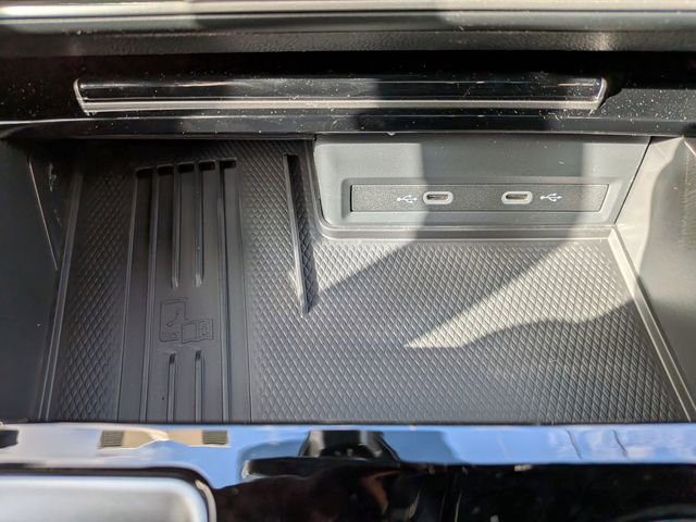 New 2026 Volkswagen Atlas Cross Sport SEL image 18