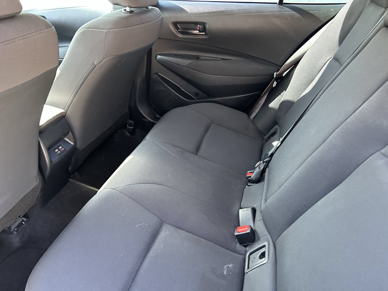 Used 2023 Toyota Corolla LE FWD image 12
