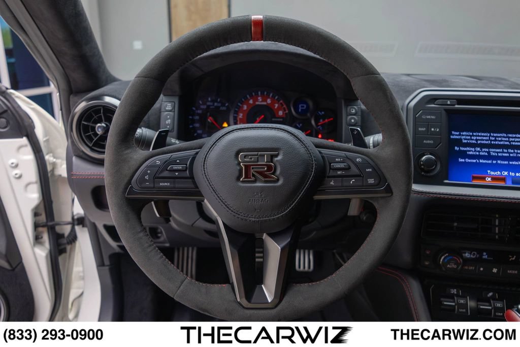 Used 2018 Nissan GT-R NISMO AWD/4WD image 60