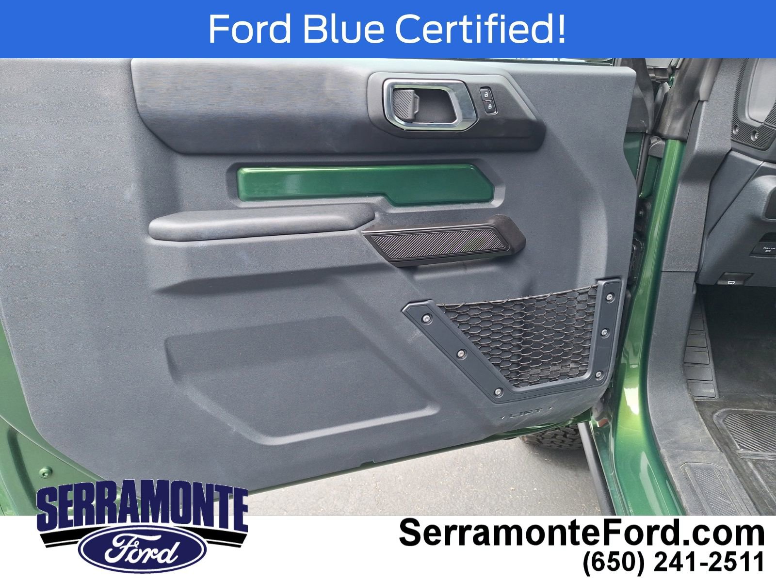 Used 2025 Ford Bronco Badlands image 9