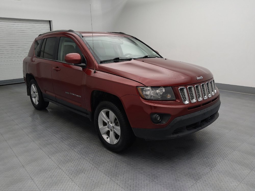 Used 2014 Jeep Compass Latitude FWD image 11