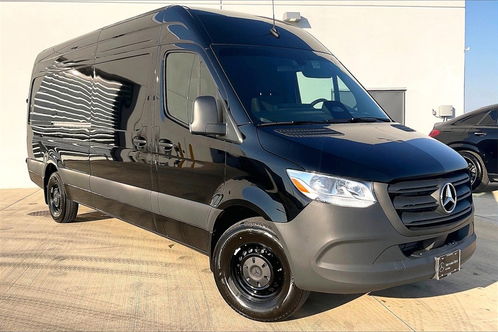 New 2025 Mercedes-Benz Sprinter 2500