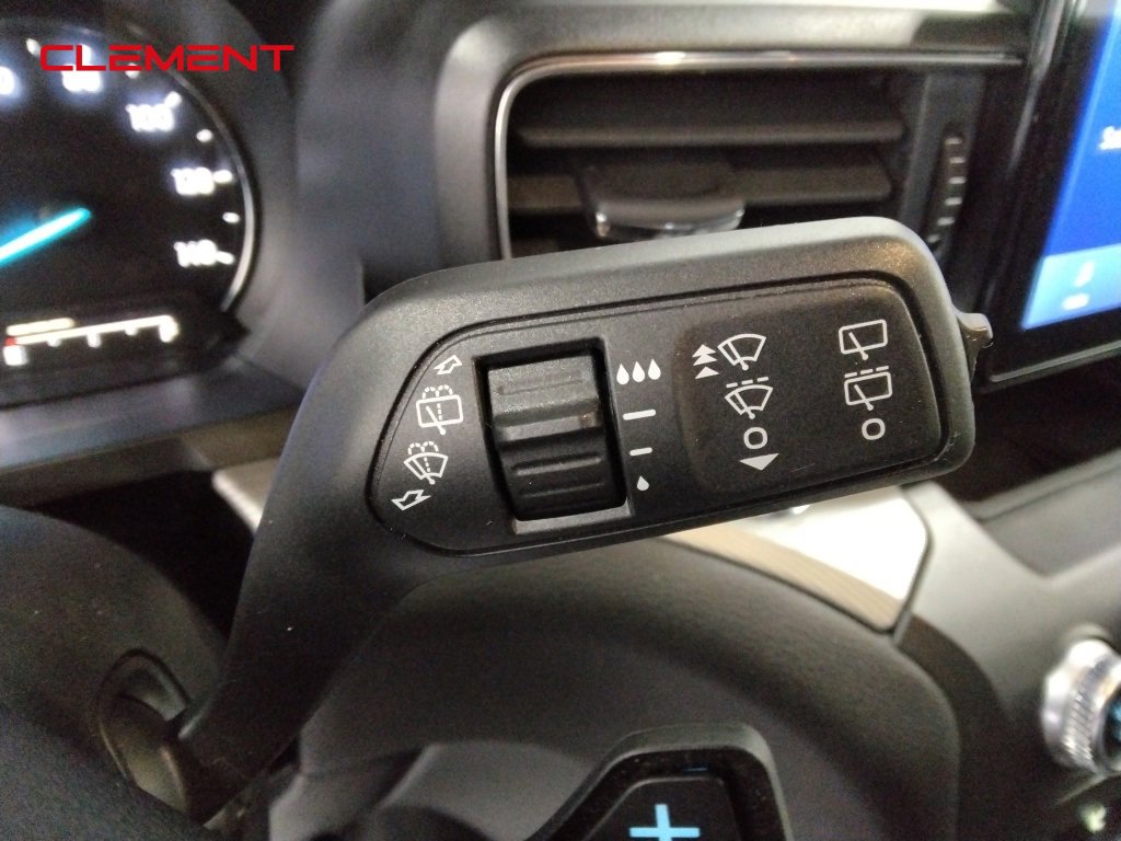 Used 2020 Ford Explorer XLT w/ Equipment Group 202A image 14