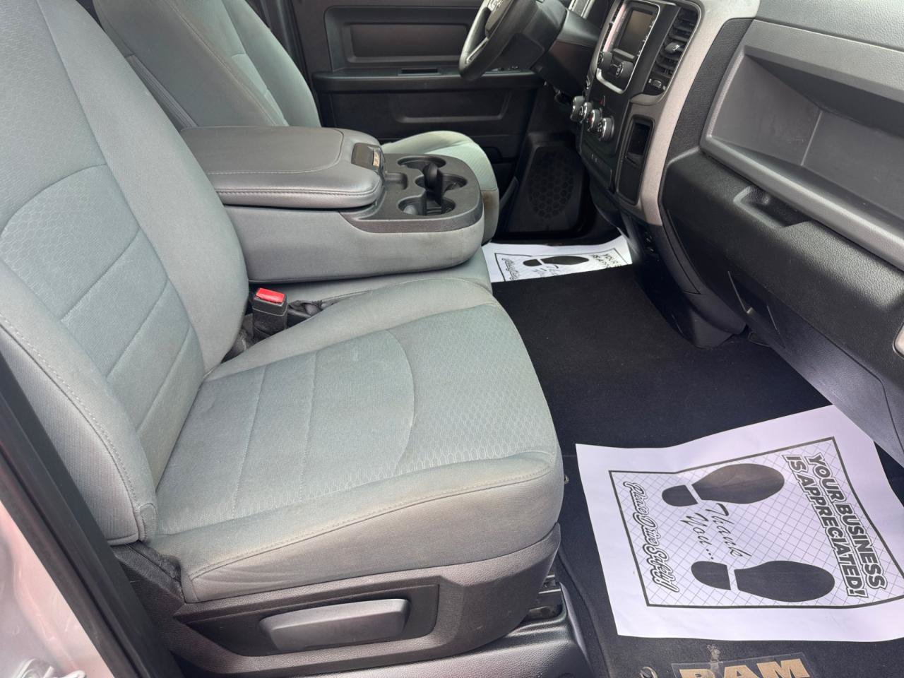 Used 2017 RAM 1500 Express AWD/4WD image 13