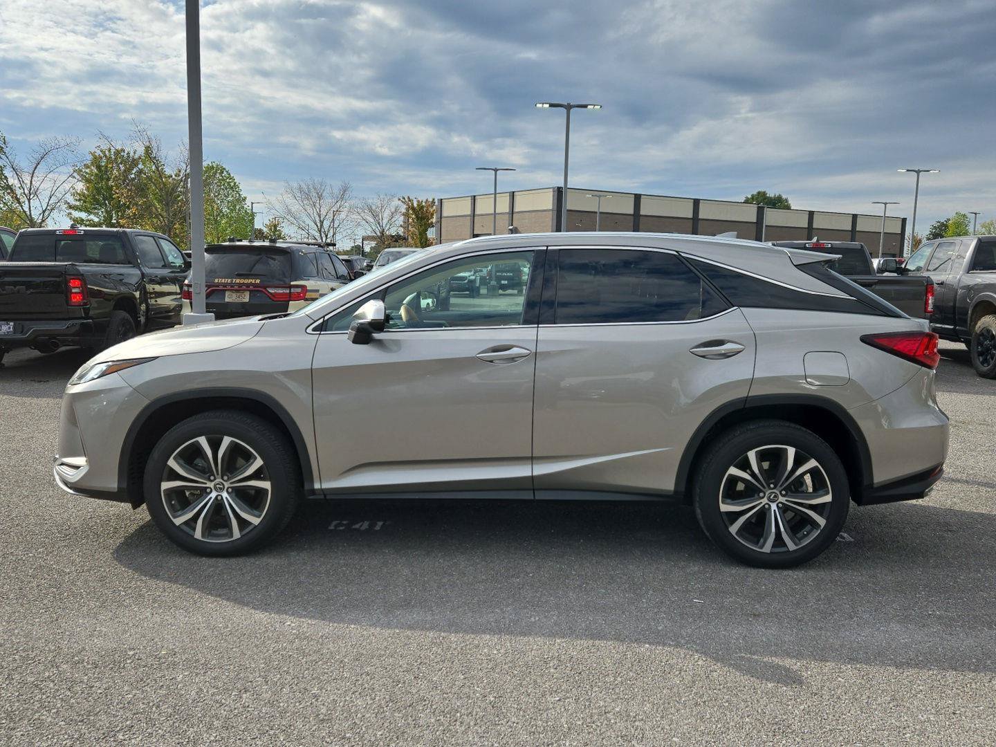 Used 2021 Lexus RX 350 FWD w/ Premium Package image 4