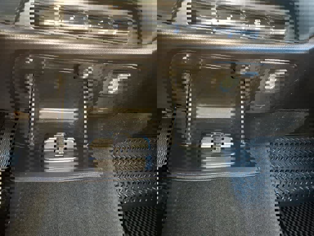 Used 2018 Chevrolet Silverado 1500 LT w/ All Star Edition image 21