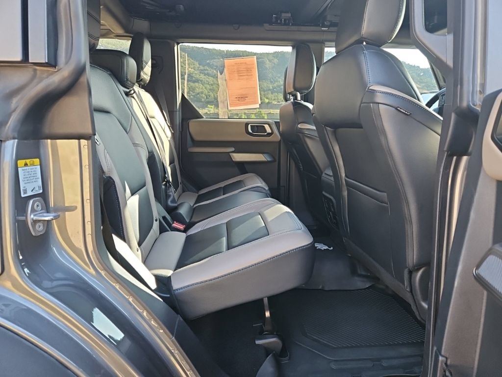 Used 2023 Ford Bronco Wildtrak AWD/4WD image 13