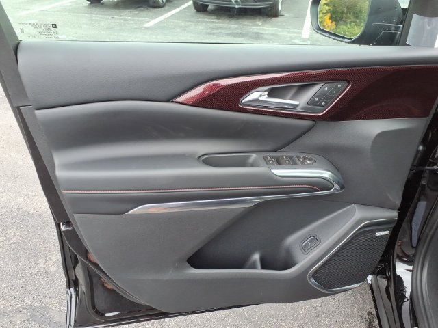 New 2027 Chevrolet Traverse RS w/ LPO, Floor Liner Package AWD/4WD image 12