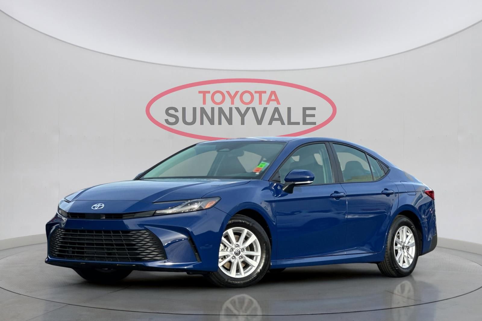 Used 2026 Toyota Camry LE w/ Convenience Package image 2