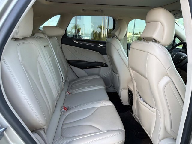 Used 2017 Lincoln MKC Reserve image 21