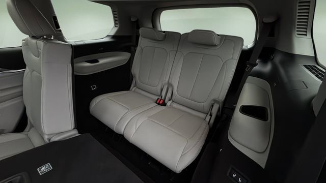 Used 2022 Jeep Grand Cherokee L Overland image 34