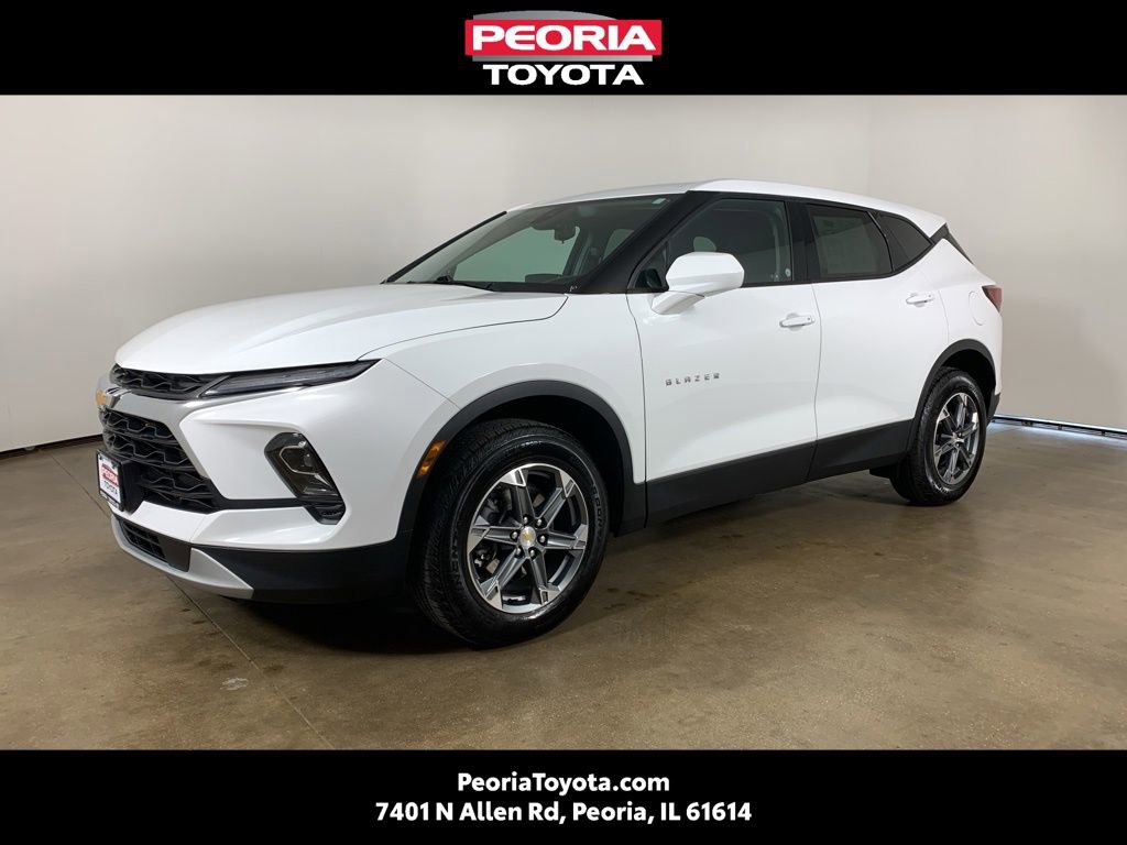 Used 2023 Chevrolet Blazer LT image 1