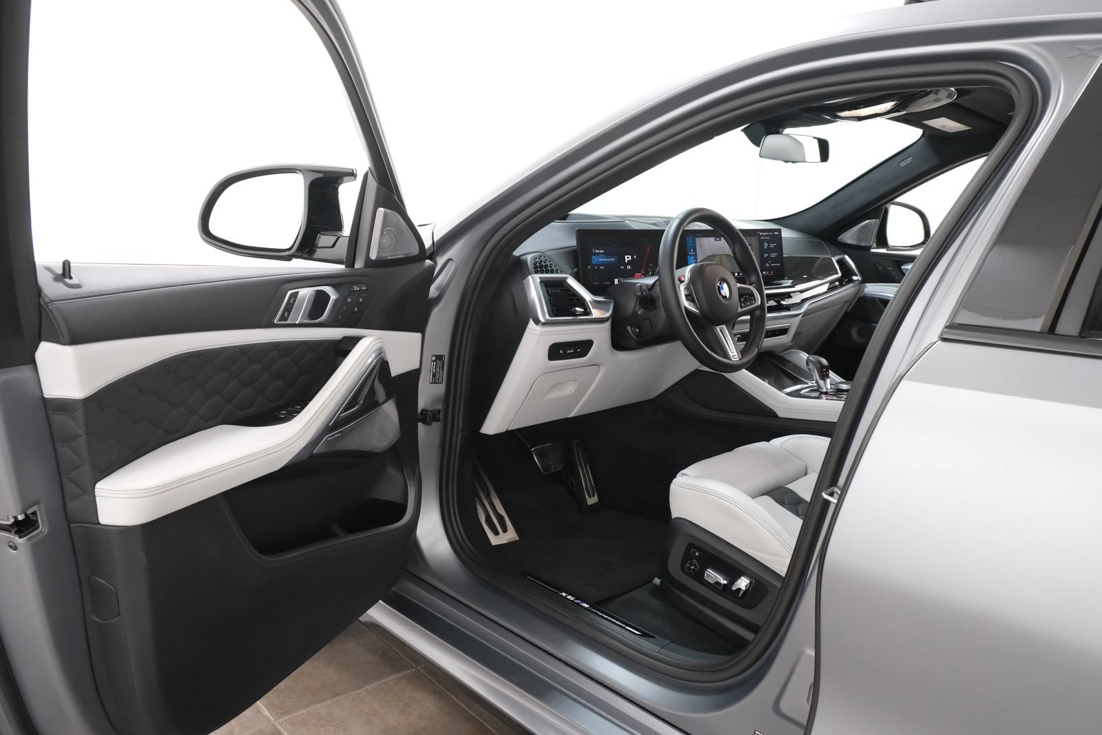 Used 2024 BMW X6 M Competition w/ Executive Package AWD/4WD image 24