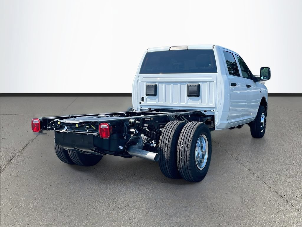 New 2026 RAM 3500 Tradesman w/ Chrome Appearance Group A AWD/4WD image 7