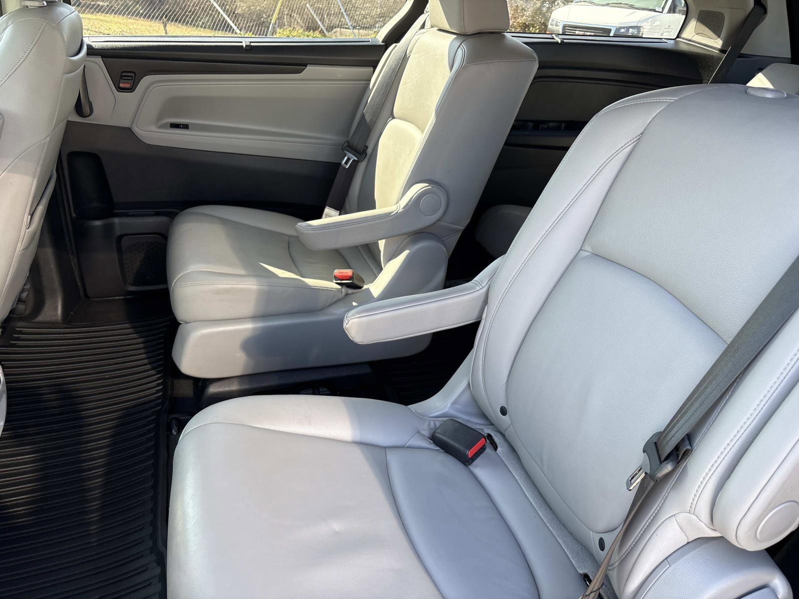Used 2018 Honda Odyssey Elite image 32