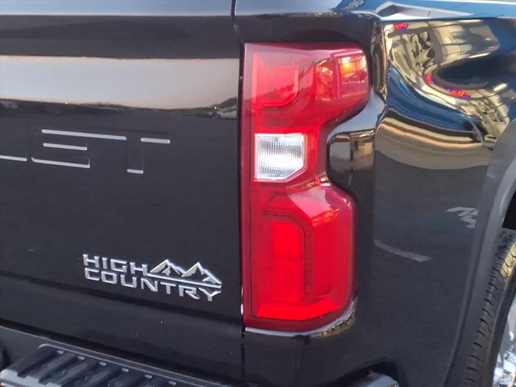 Certified 2024 Chevrolet Silverado 2500 High Country AWD/4WD image 7