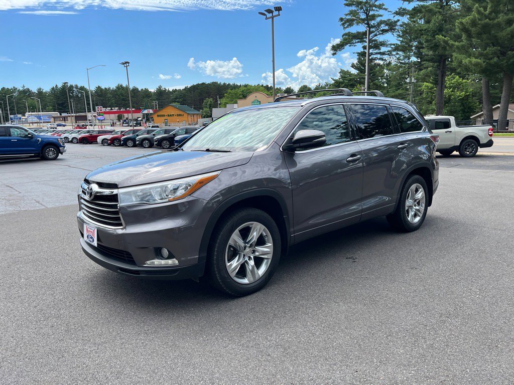 Used 2015 Toyota Highlander Limited image 3