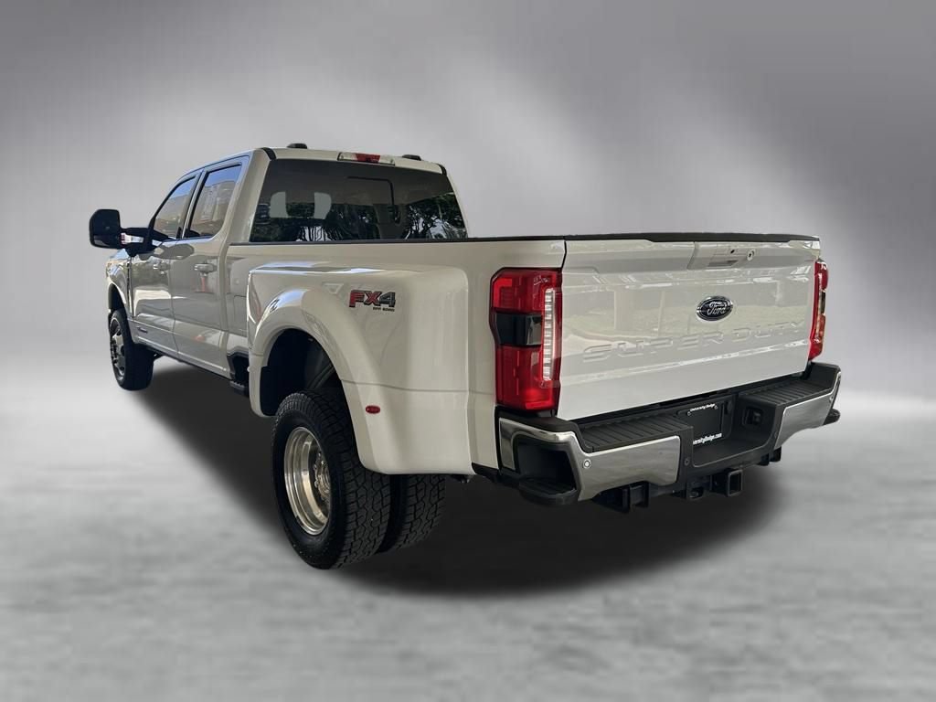 Used 2025 Ford F350 Lariat AWD/4WD image 4