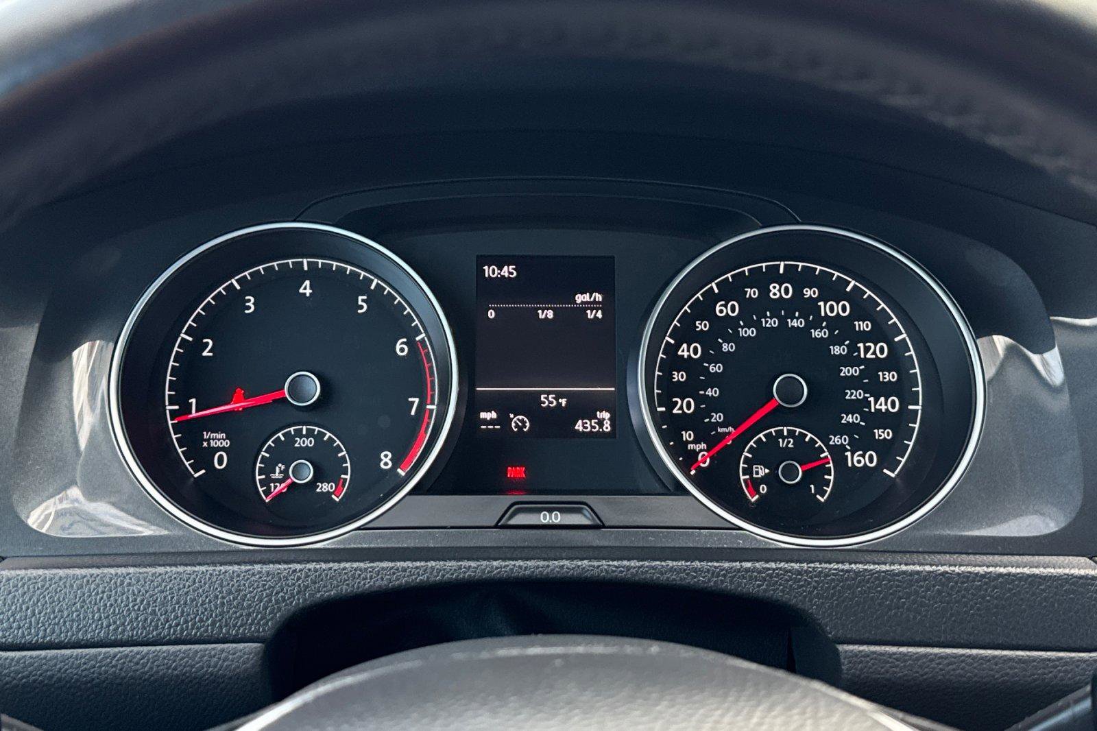 Used 2019 Volkswagen Golf S image 27