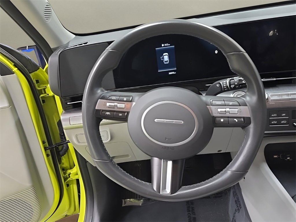 Certified 2025 Hyundai Kona SEL image 22