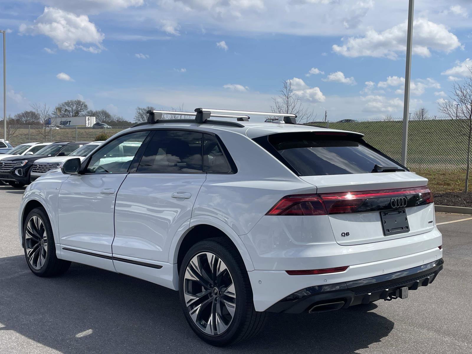 Used 2025 Audi Q8 Premium Plus image 5