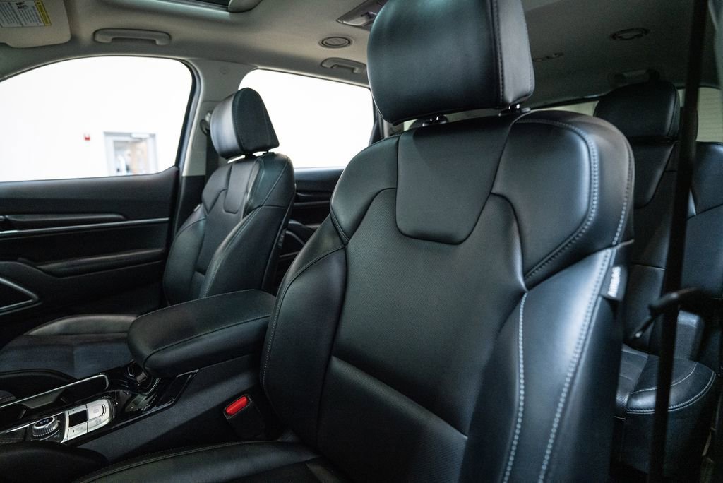 Used 2025 Kia Telluride S AWD/4WD image 6