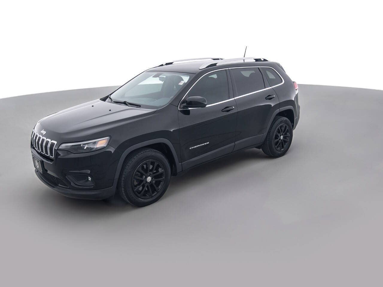 Used 2019 Jeep Cherokee Latitude Plus w/ Cold Weather Group FWD image 9