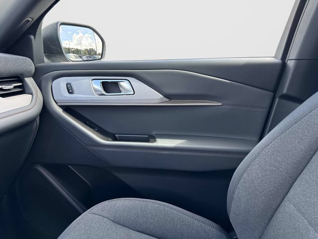 New 2027 Ford Explorer Active RWD image 24